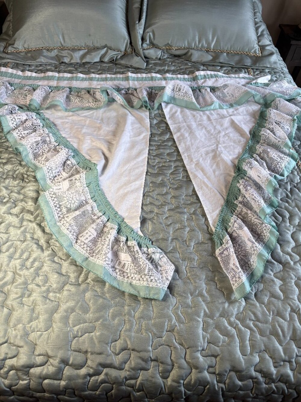 Vintage Country Cottage Swag Curtains and a Valance